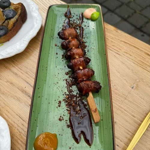 Datiles con Bacon – spanische Tapas im Restaurant Con Gusto in Unkel